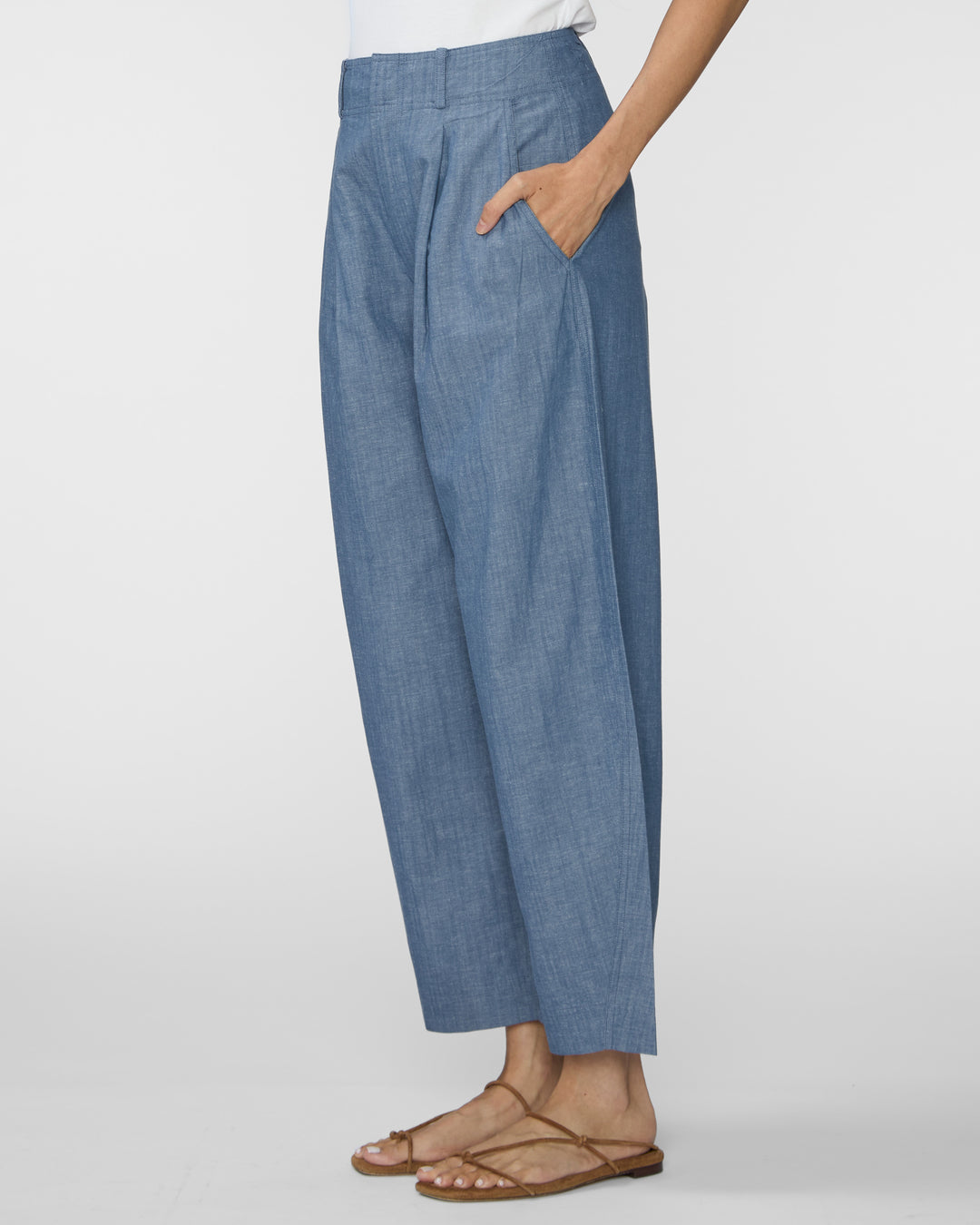 APIECE APART Bari Crop Trouser in Chambray