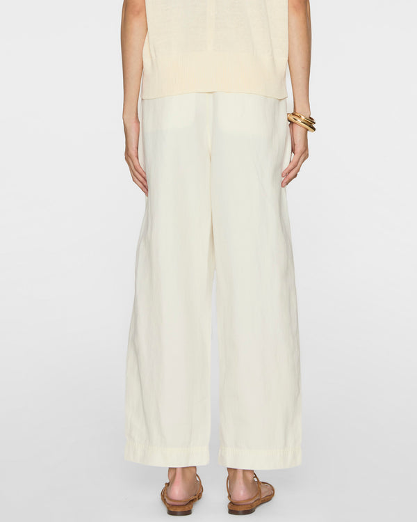 APIECE APART Bari Crop Trouser in Cream