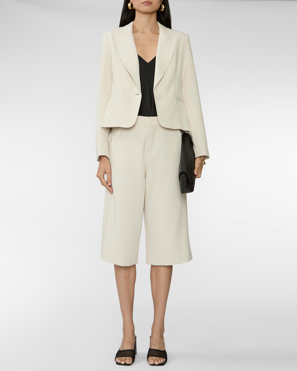 The Essential Blazer: Your Style Foundation