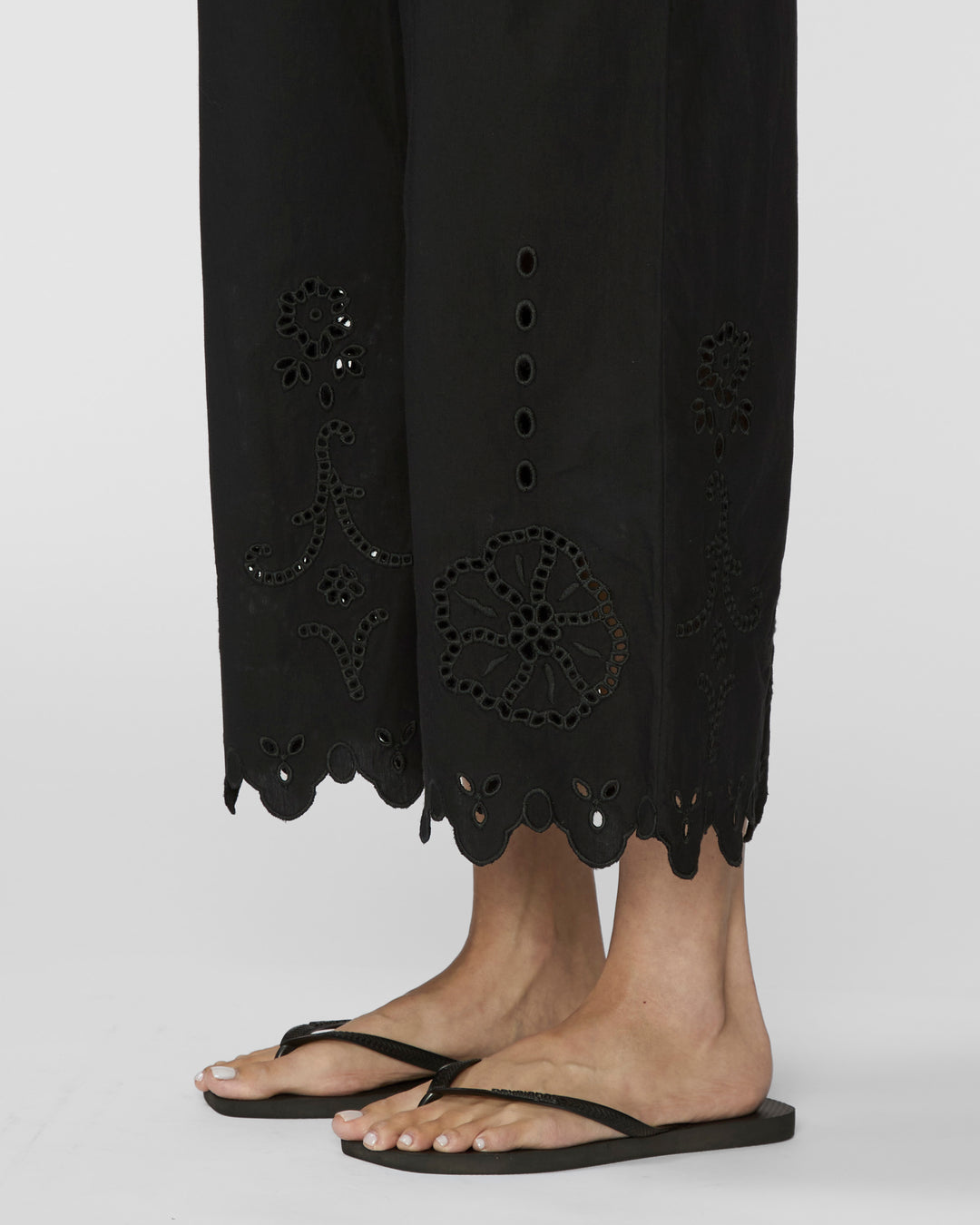 APIECE APART Embroidered Kari Pull On Pant