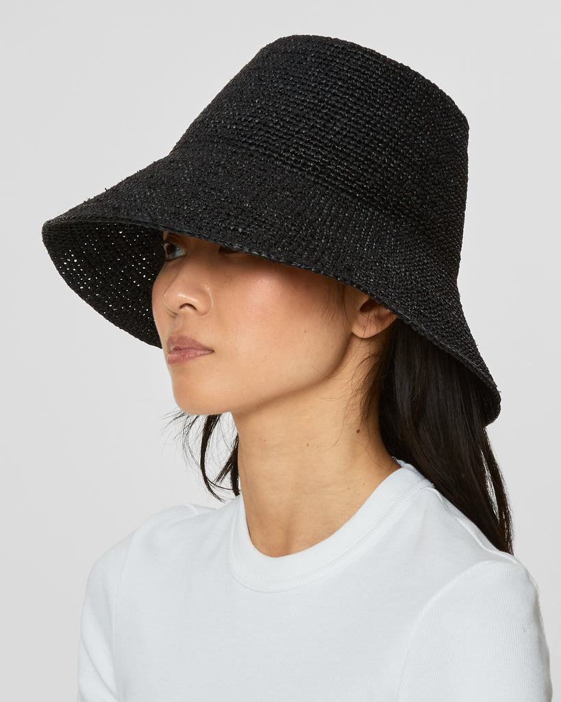 JANESSA LEONE Felix Hat in Black
