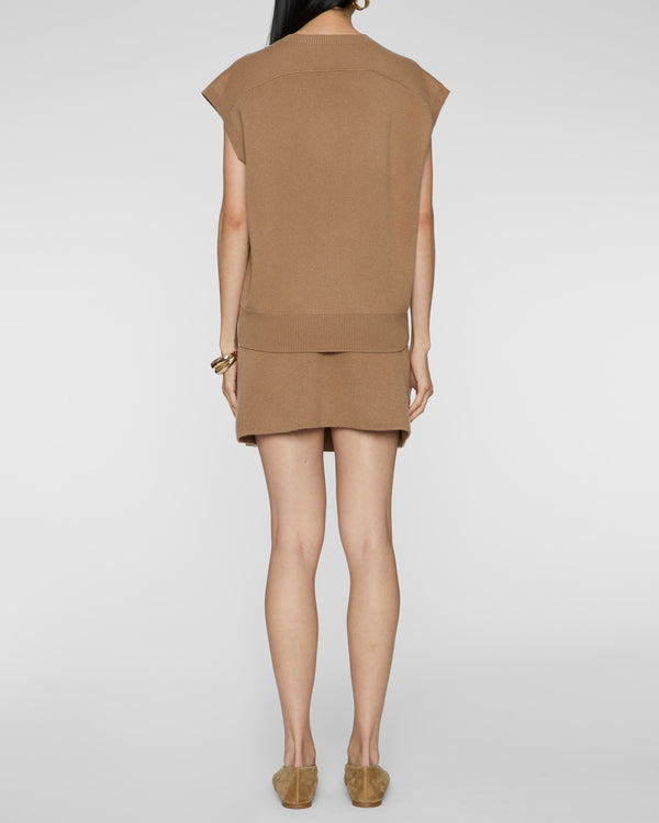 LISA YANG Navarra Vest in Toffee