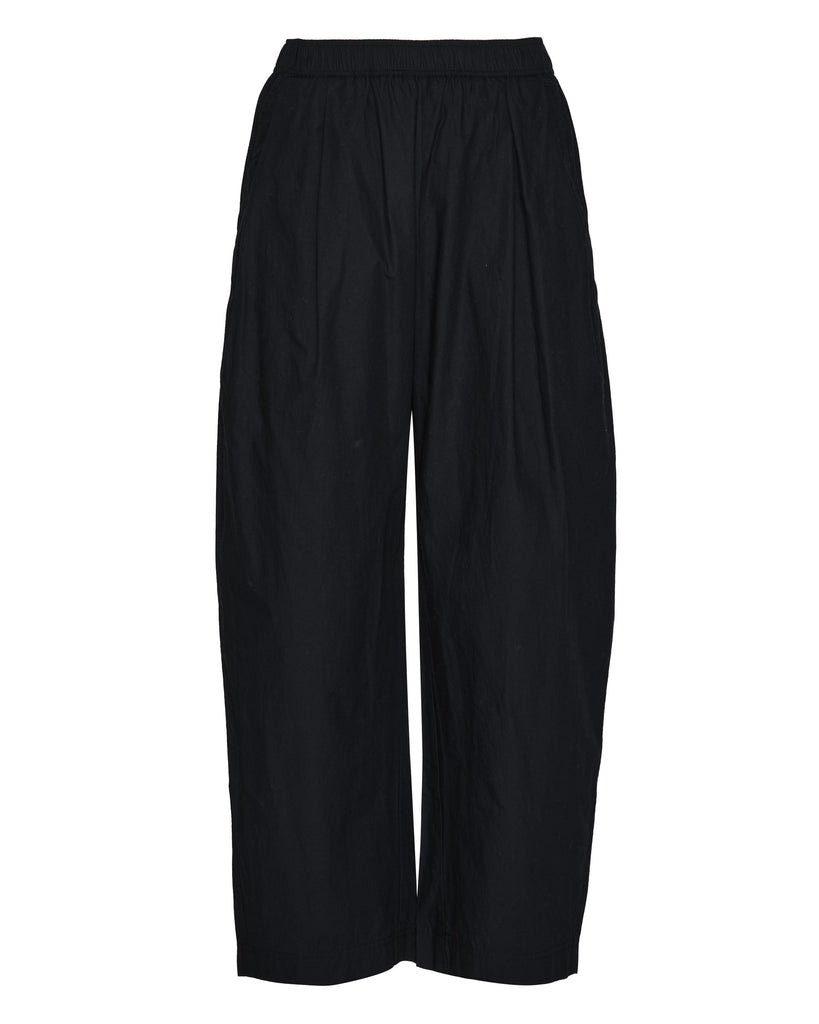 Spa Pleat Pant in Black