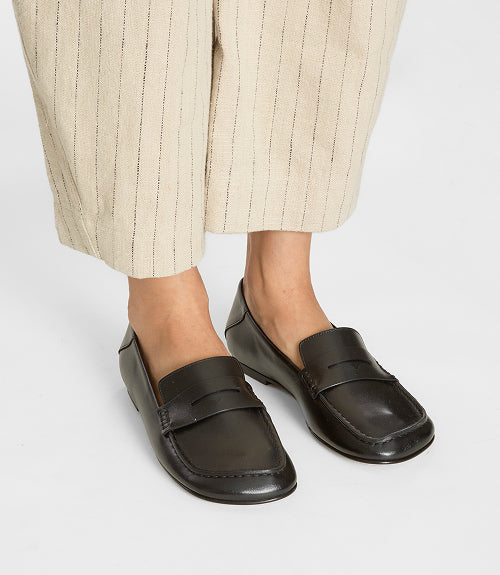 Occasion-Appropriate Statement Making