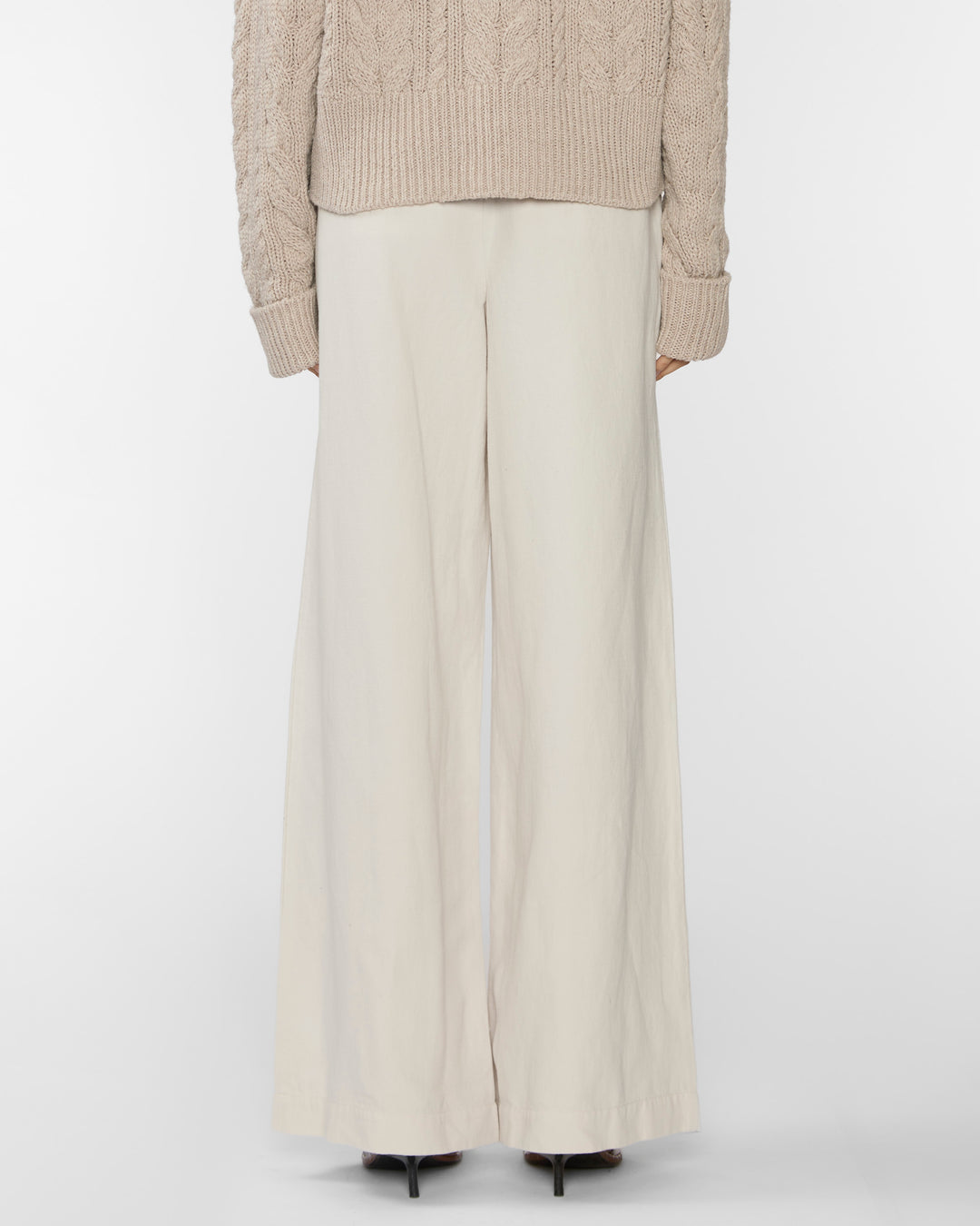APIECE APART The Keaton Wide Leg in Stone