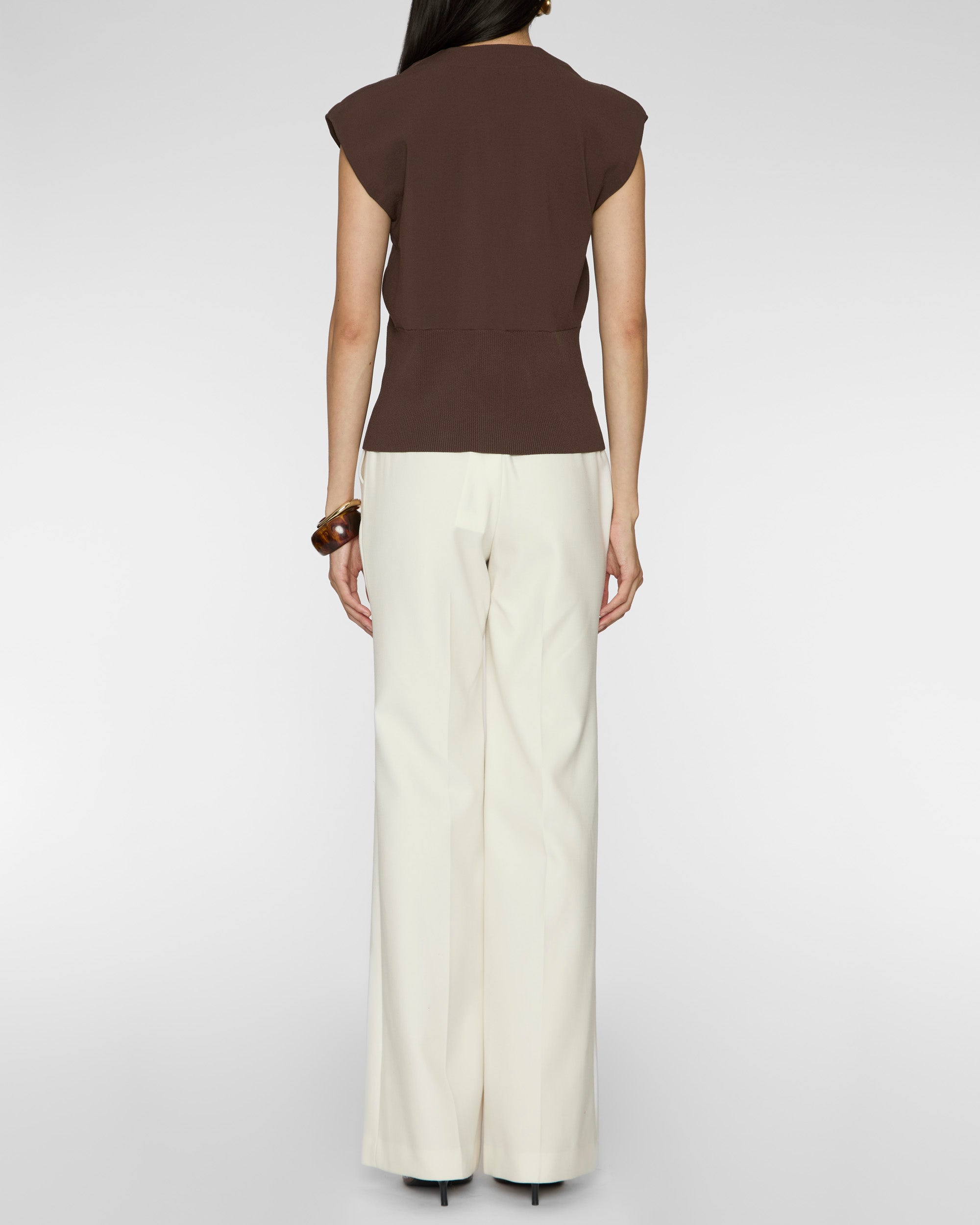 VERONICA BEARD Isador Knit Vest in Dark Mocha – Capsule Shop